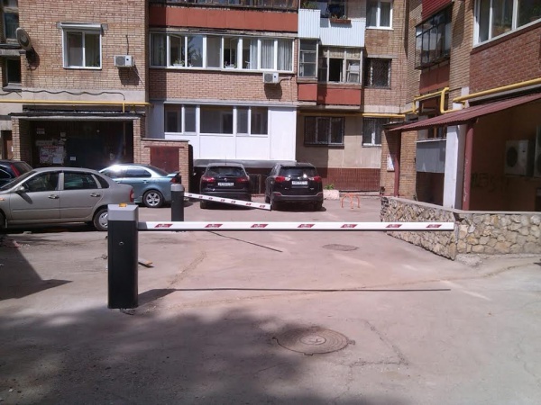 Автоматический шлагбаум в Самаре